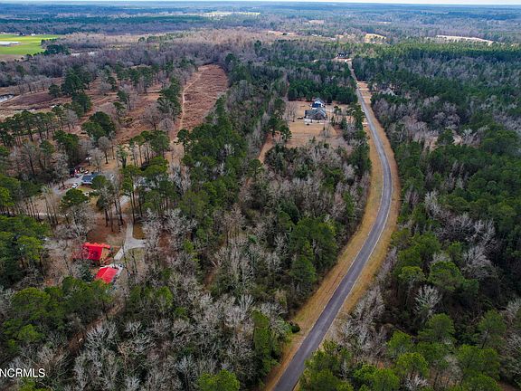 3rd image of 7 Acres Country Club Drive