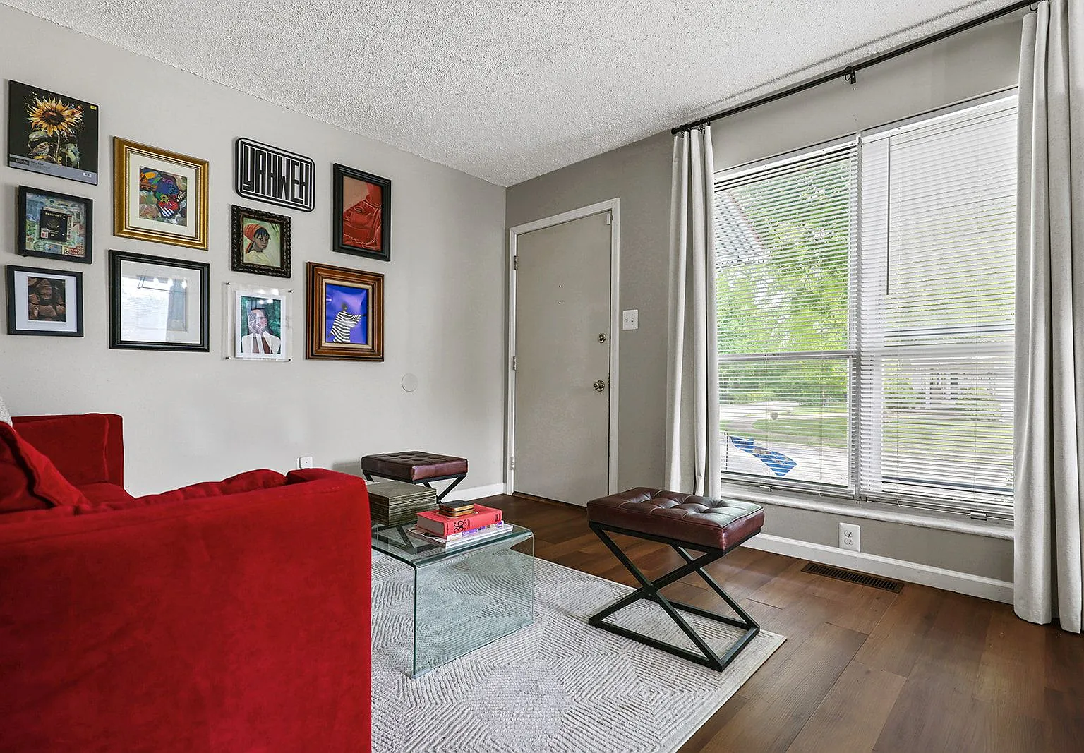 2 bed, 1.0 bath, 800 sqft, $1,250 — Photo 3