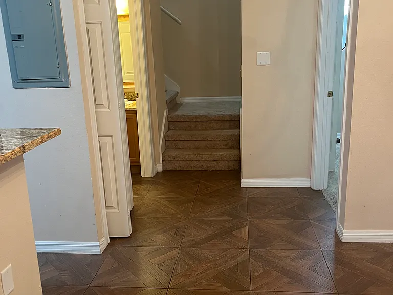 1341 Lyonshire Dr — Photo 11