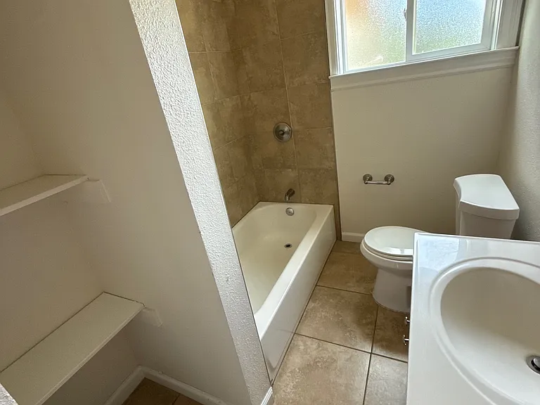 941 Benicia Rd — Photo 9