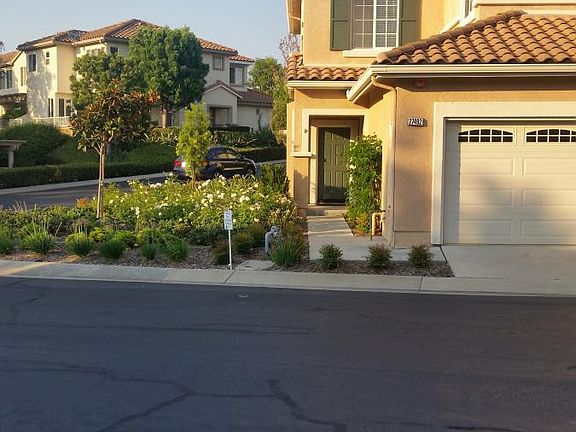 Exterior Entry Landscape