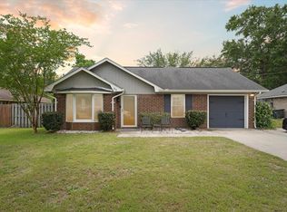 85 Thornbriar Dr, Hinesville, GA 31313