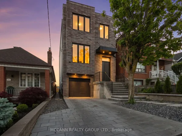 526 Westmount Ave, Toronto, ON M6E 3N7