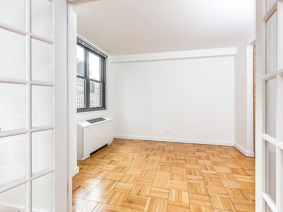 1st image of 330 W 58th St APT 16B