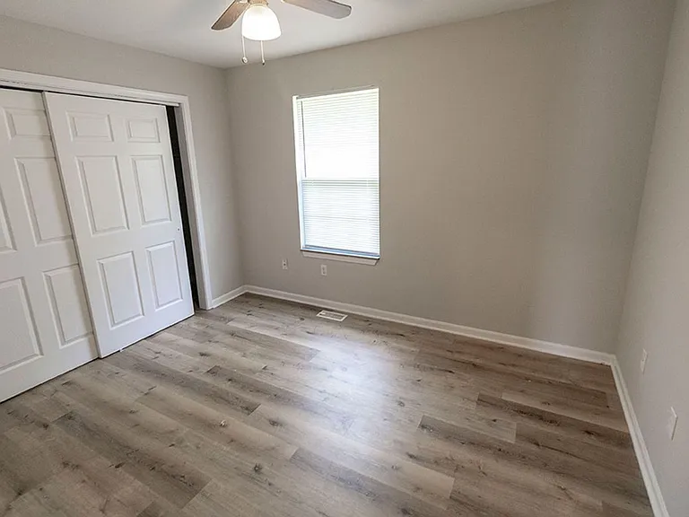 1412 N Frideriki Dr — Photo 13