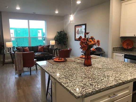3rd image of 2720 Sartain St Unit 305