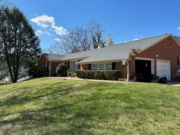 3662 Verona Trl, Roanoke, VA 24018