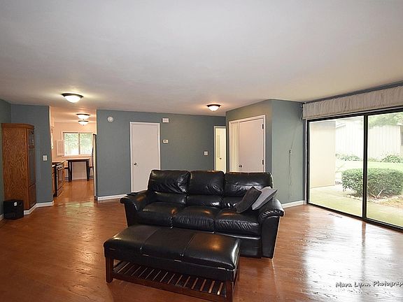 5th image of 2S590 Marie Curie Ln #590