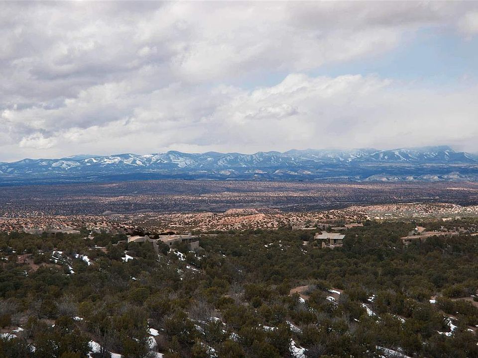 1st image of 33 Vista Tesuque