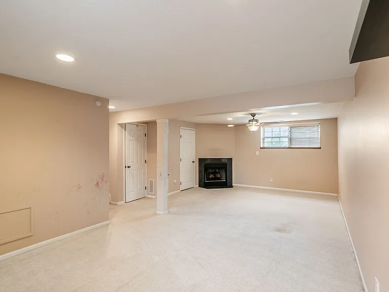 6342 Downwing Ln — Photo 25