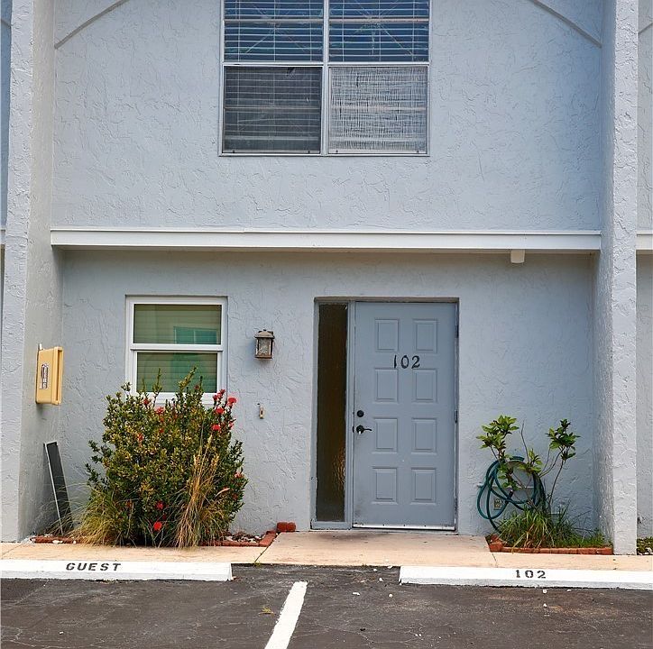 1st image of 1123 SW 48th Ter APT 102