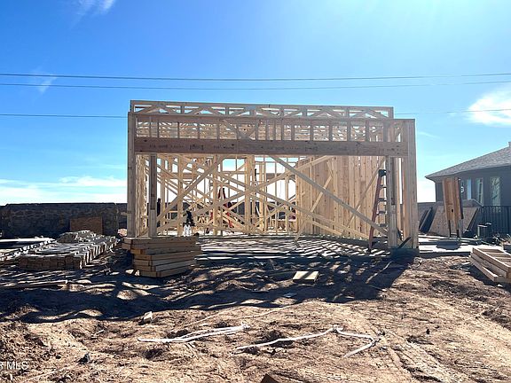 2nd image of 13664 Flora Vista Ave
