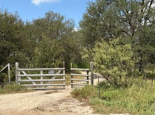 125 Shadow Oaks Dr, Elgin, TX 78621