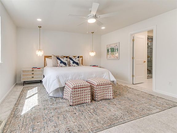 4th image of 10900 Willow Grv