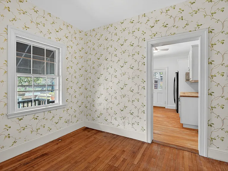 Breakfast nook