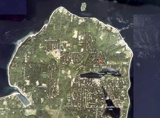 11220 Admiralty Way, Anderson Island, WA 98303