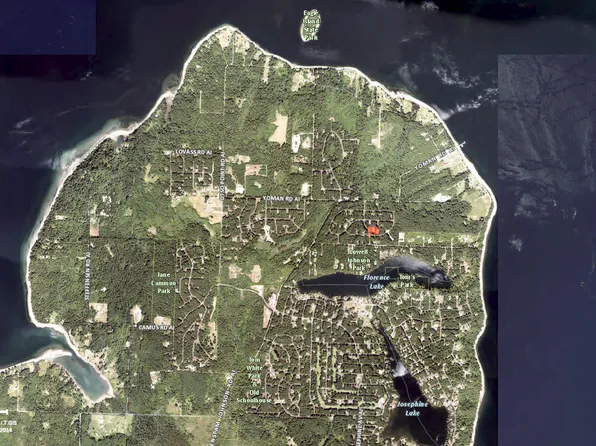 11220 Admiralty Way, Anderson Island, WA 98303