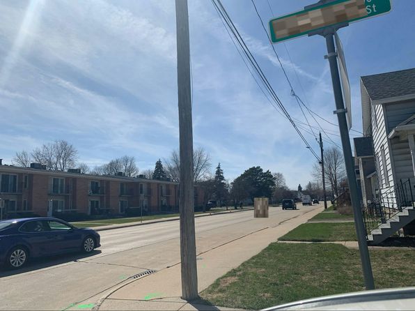 721 W 9th Ave, Oshkosh, WI 54902