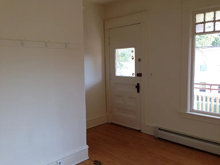74 Monroe St — Photo 3