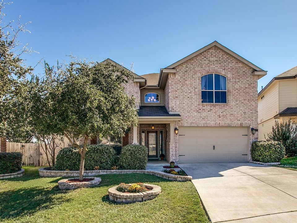 1st image of 15403 Finch Cir