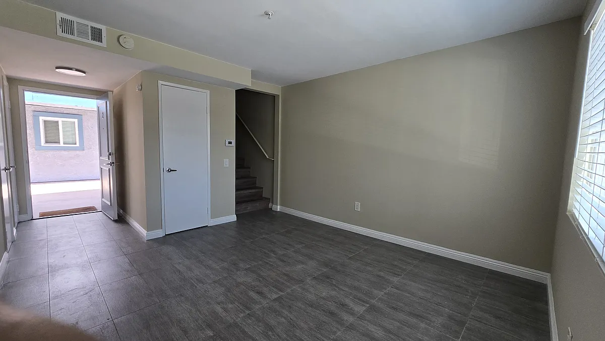 Building Photo - 217 N Monterey St #2