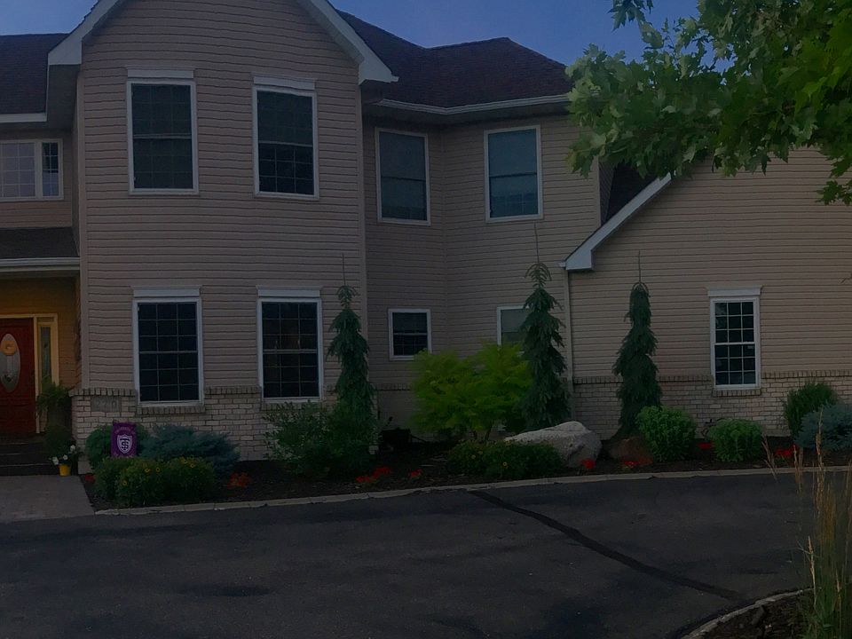 1st image of 270 Mallard Dr