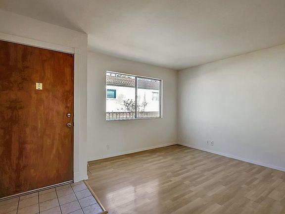 3rd image of 355 Laurel Ave APT 12