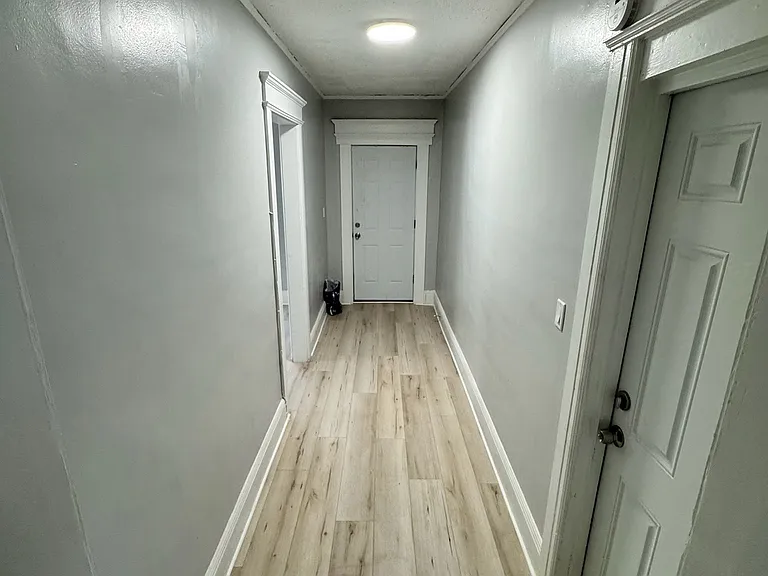 325 Richmond Ave #1F — Photo 2