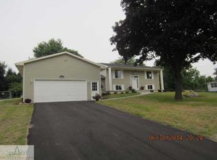 5671 Harper Rd, Holt, MI 48842