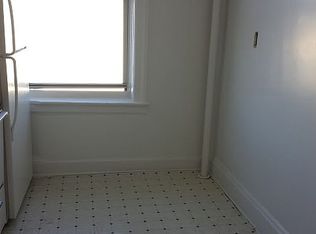 25-60 33rd St #4D, Astoria, NY 11102