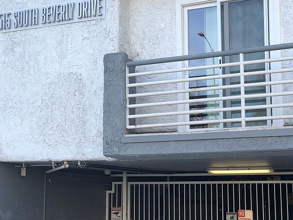 2nd image of 1515 S Beverly Dr APT 405