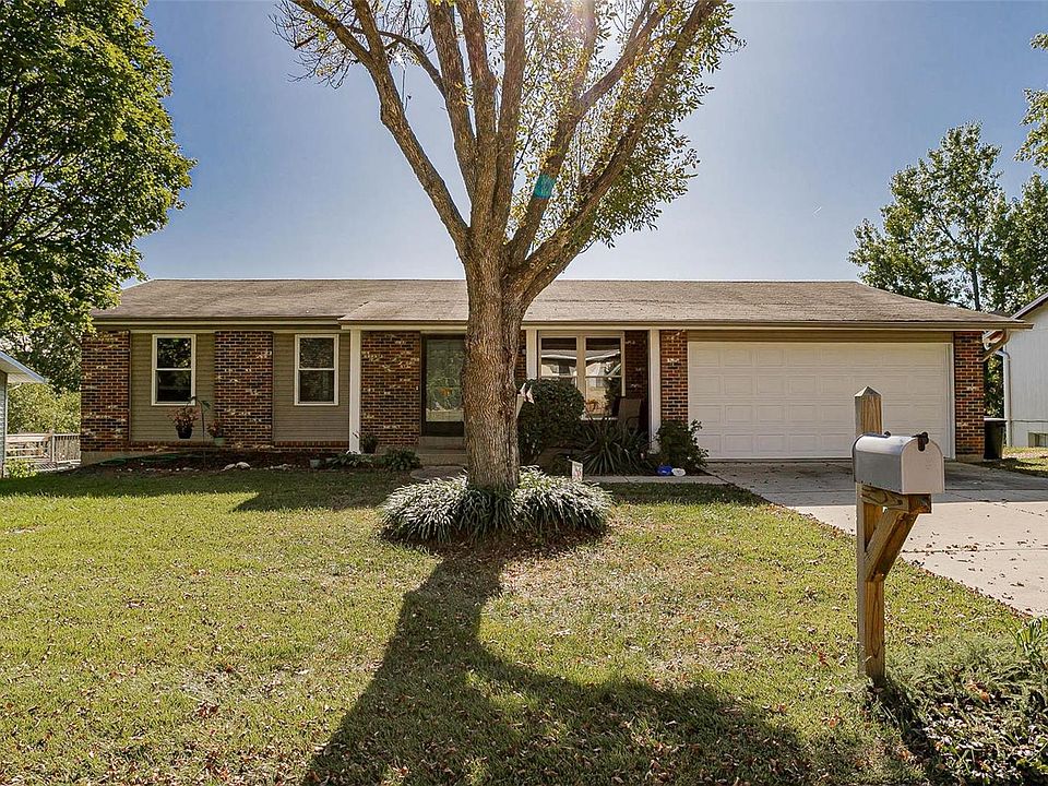 1st image of 722 Boca Chica Dr