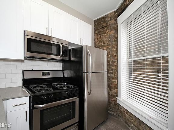 3rd image of 3442 N Elaine Pl #Unt1rd