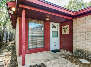 6434 Woodbeach Dr, Fort Worth, TX 76133