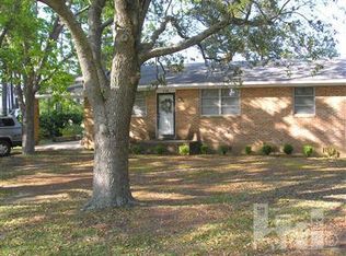 114 Hooker Rd, Wilmington, NC 28403