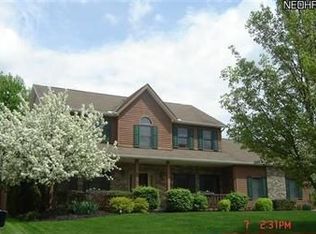 11097 Forestview Dr, Strongsville, OH 44136