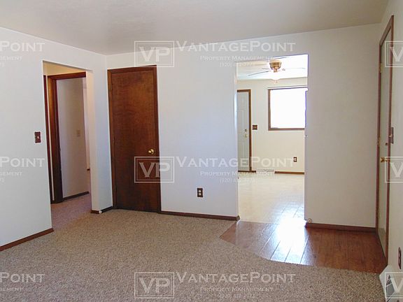 3rd image of 956 Langlade Ave