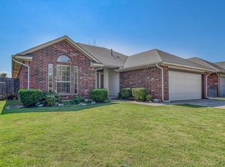 1628 SW 31st Ter, Moore, OK 73160