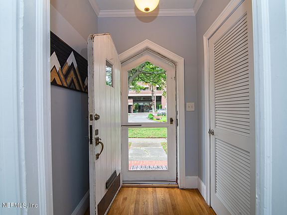 5th image of 1451 LE BARON Avenue