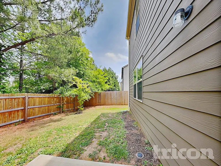 1008 Eldon Ln — Photo 19