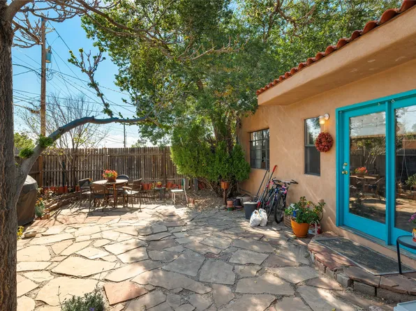 1427 Agua Fria St, Santa Fe, NM 87505