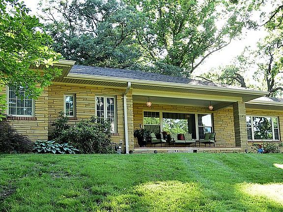 3rd image of 2600 Indian Trail Dr