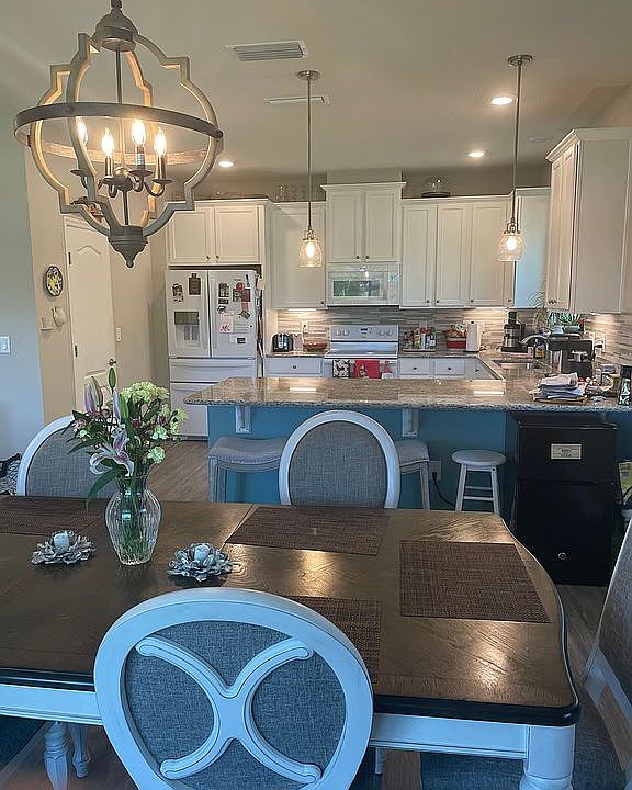 2nd image of 400 Santorini Ct