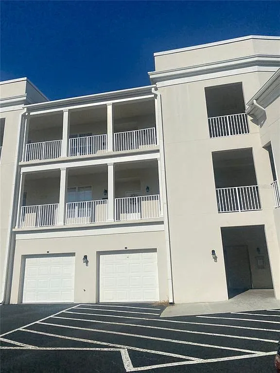 2 bed, 2.0 bath, 1554 sqft, $2,850 — Photo 2