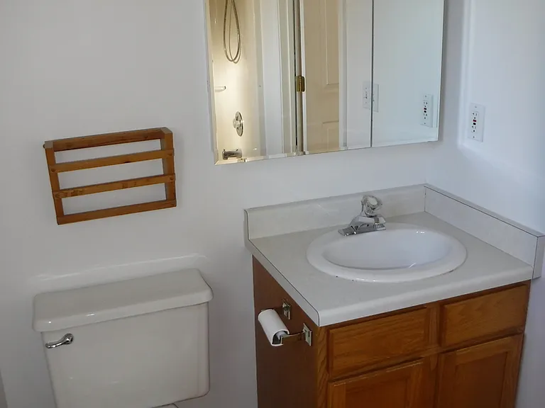 2716 W Villard St — Photo 19