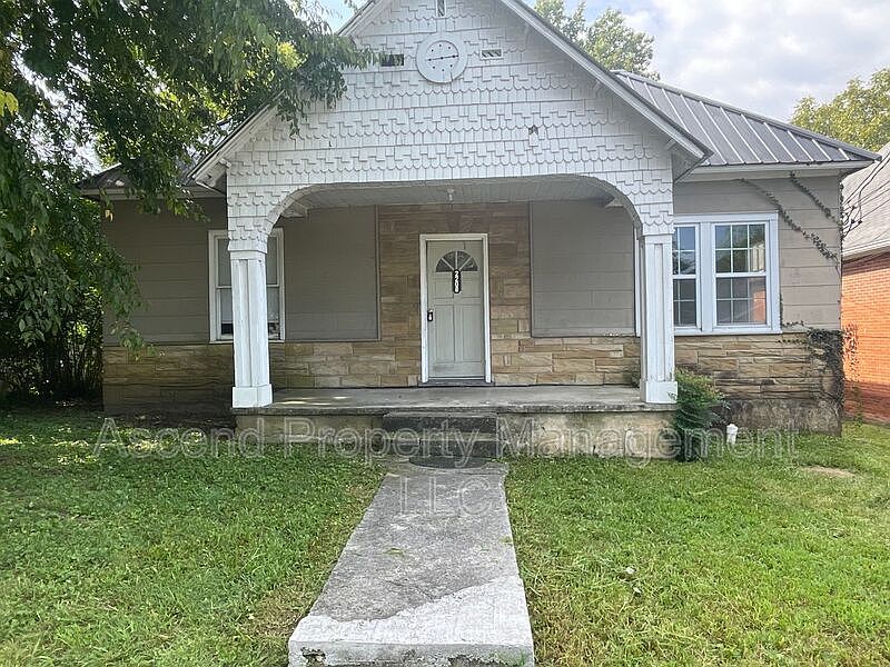 1st image of 2208 Wilder St