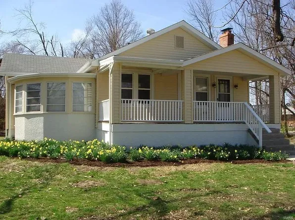 11709 Larimore Rd, Saint Louis, MO 63138