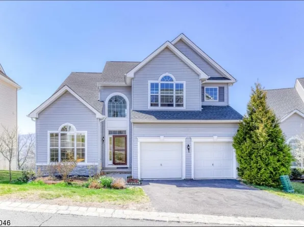 267 Winding Hill Dr, Mount Olive Twp., NJ 07840