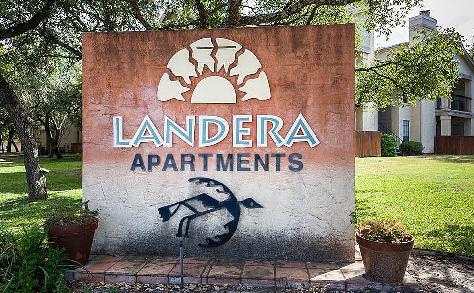 Landera Sign