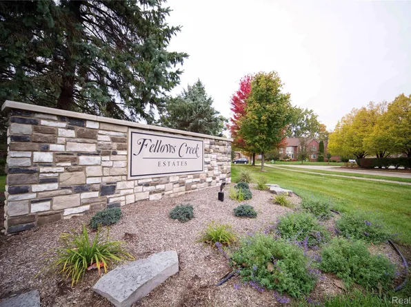 6169 Valley View Dr, Canton, MI 48187